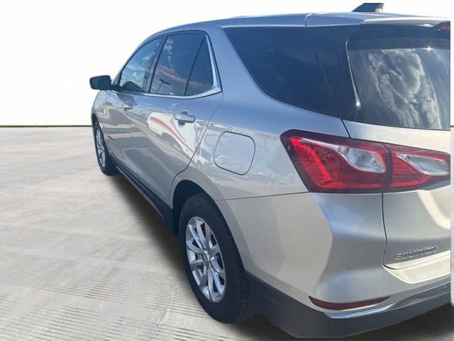 2019 Chevrolet Equinox LT photo 3