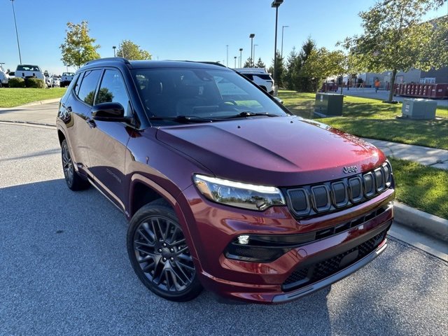 Used 2022 Jeep Compass High Altitude with VIN 3C4NJDCB8NT203252 for sale in Fort Wayne, IN