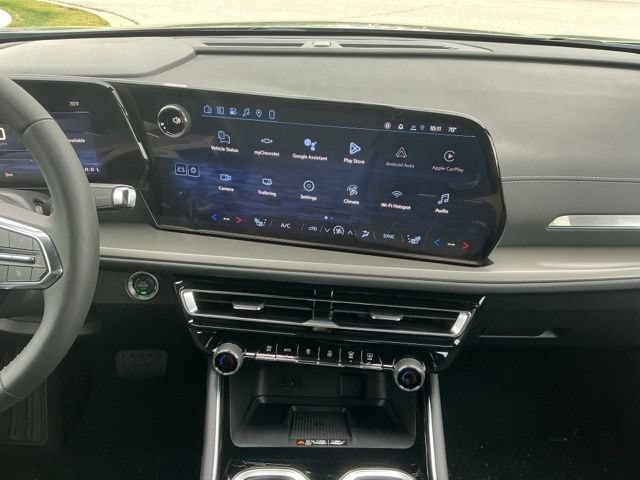 2026 Chevrolet Traverse LT - Photo 25
