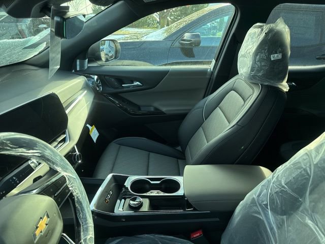 2026 Chevrolet Equinox LT photo 3