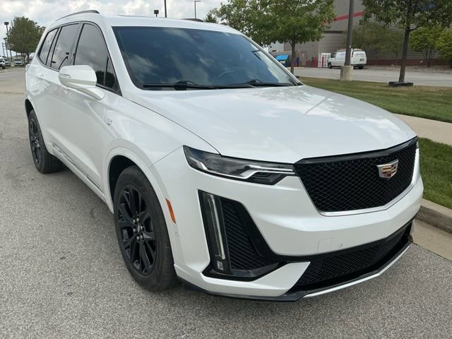 2020 Cadillac XT6 Sport photo 2