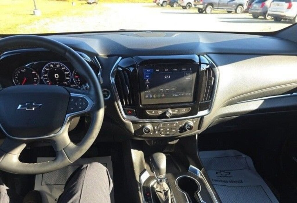 Used 2023 Chevrolet Traverse Premier SUV