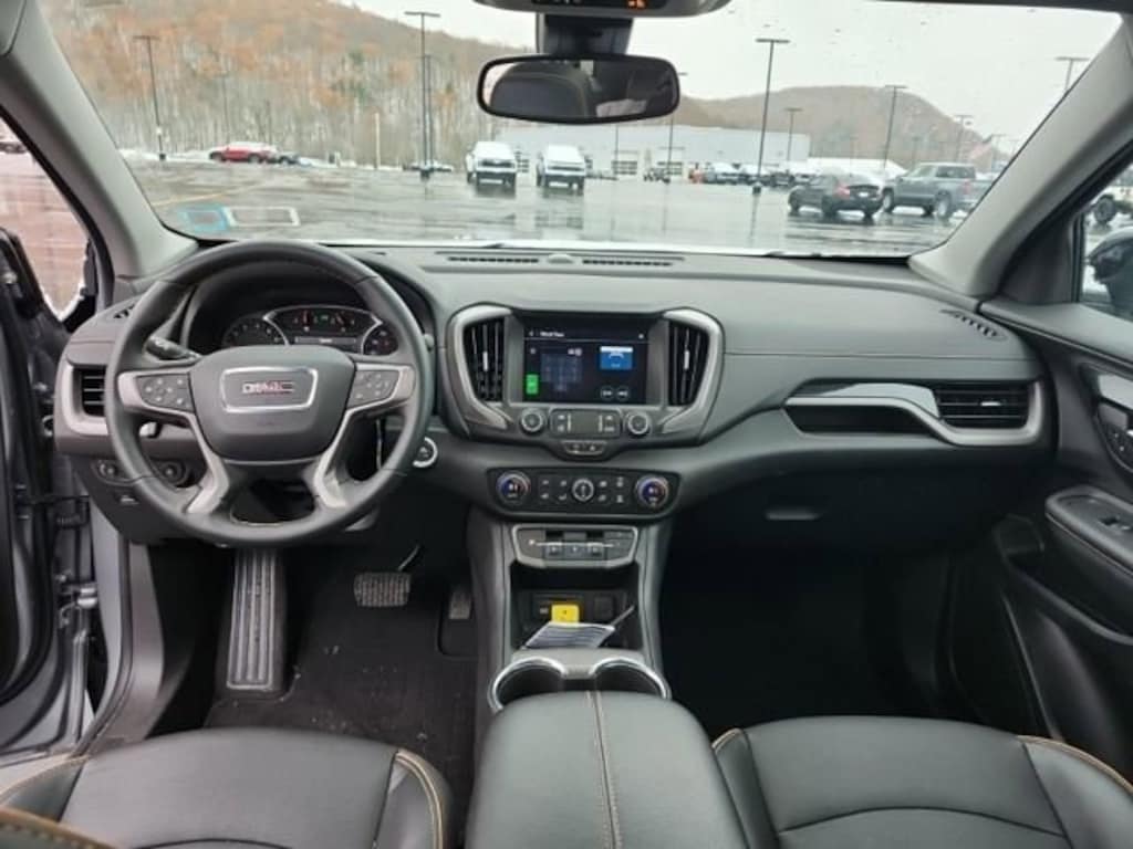 Used 2024 GMC Terrain AT4 SUV