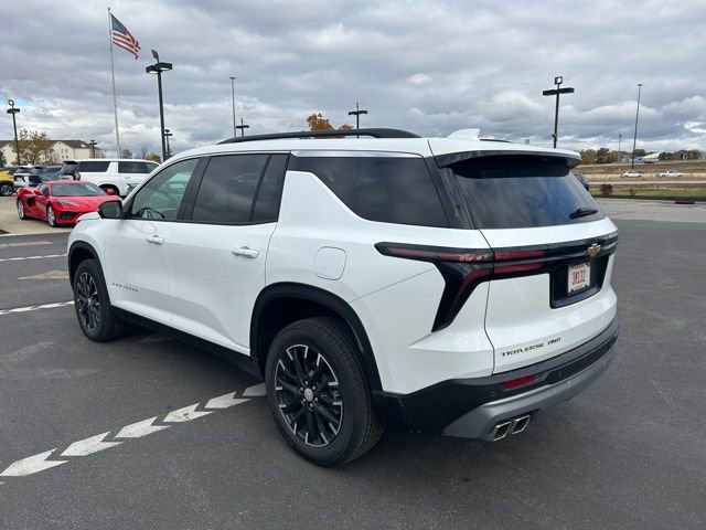 2026 Chevrolet Traverse photo 2