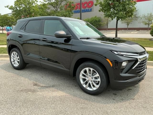2026 Chevrolet Trailblazer LS - Photo 2