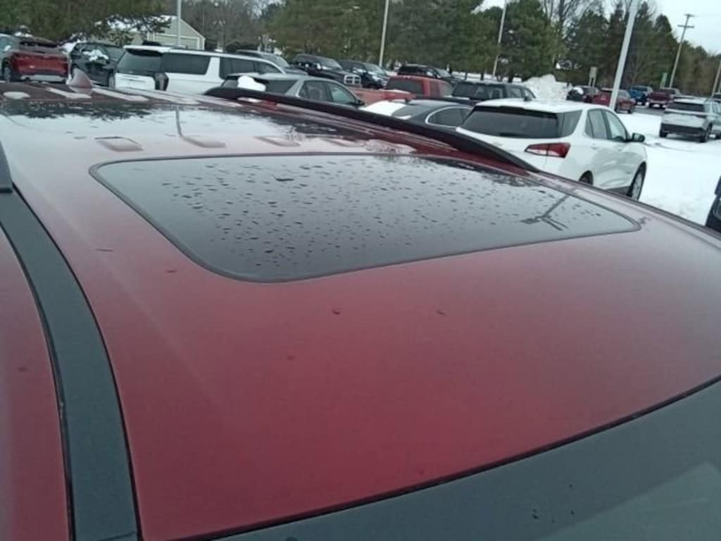 Used 2023 Chevrolet Traverse LT Leather SUV