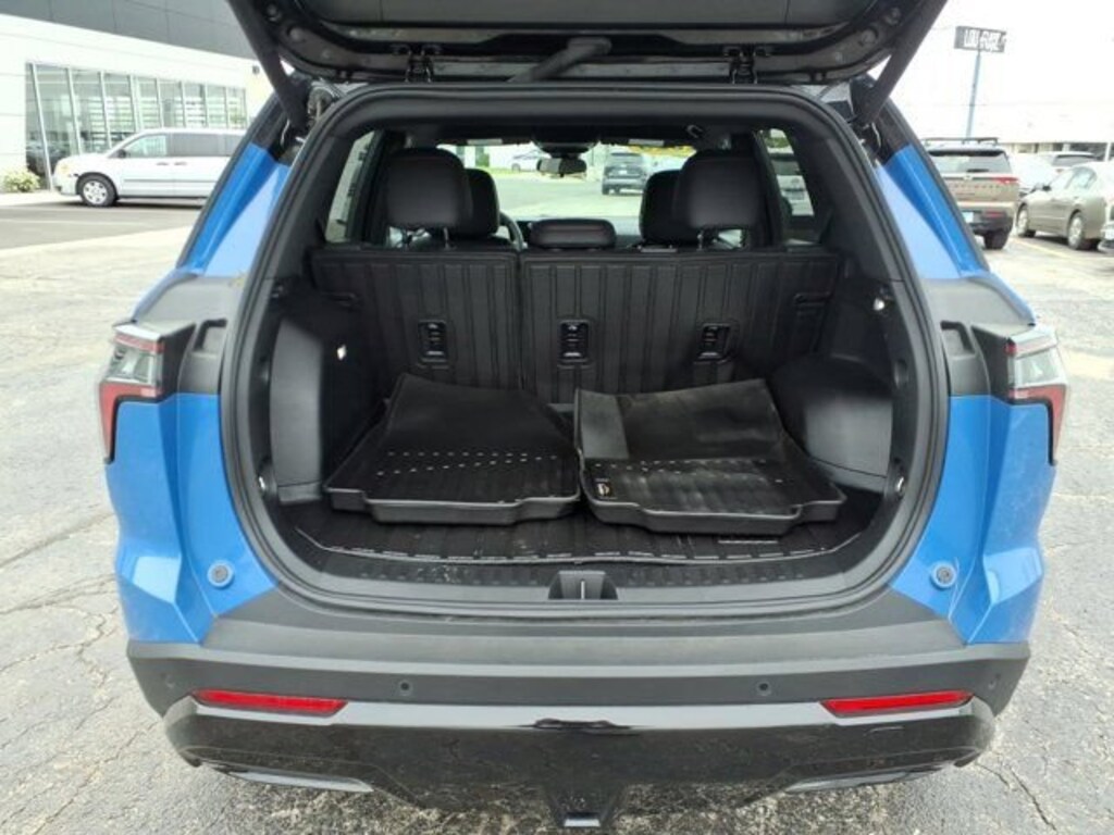 Used 2025 Chevrolet Equinox RS SUV