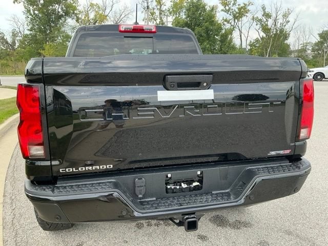 2026 Chevrolet Colorado ZR2 - Photo 10
