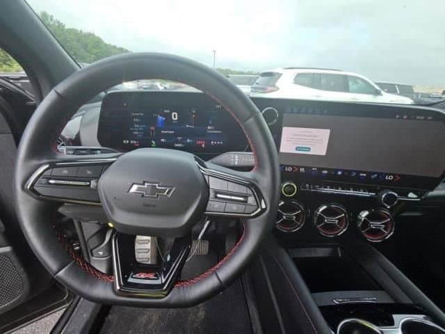 Used 2024 Chevrolet Blazer EV RS with VIN 3GNKDCRJ5RS256965 for sale in Fort Wayne, IN