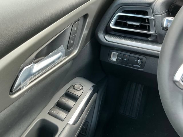 2026 Chevrolet Traverse LT - Photo 24