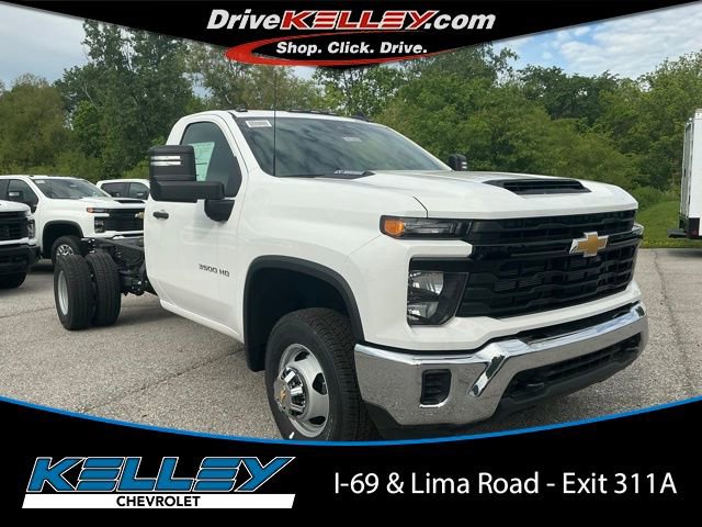 2026 Chevrolet Silverado HD Work Truck 4WD Regular Cab Long Box DRW's photo