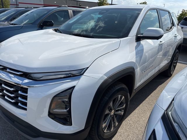 2026 Chevrolet Equinox LT photo 3