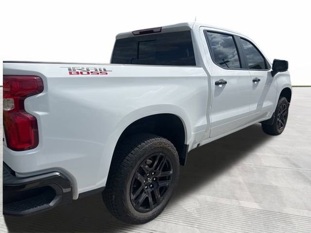 2023 Chevrolet Silverado 1500 LT Trail Boss photo 2