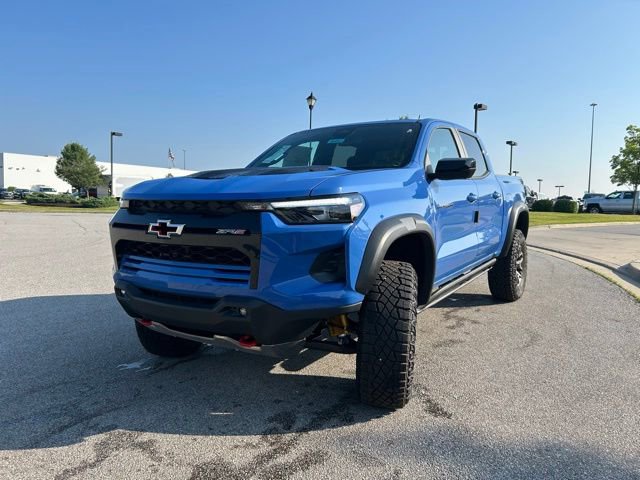 2025 Chevrolet Colorado ZR2 photo 3