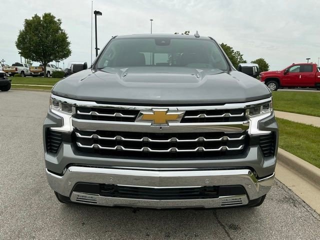2026 Chevrolet Silverado 1500 LTZ - Photo 9