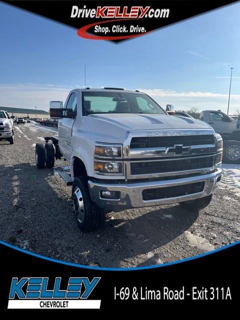 2024 Chevrolet Silverado 4500 Medium Duty Chassis Cab Work Truck's photo