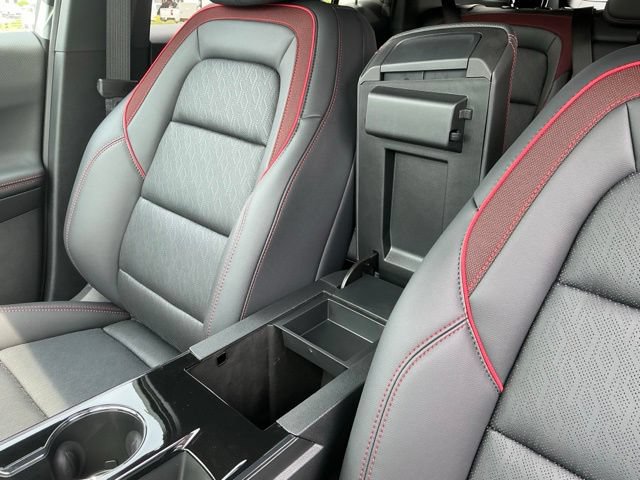 2027 Chevrolet Equinox RS - Photo 31