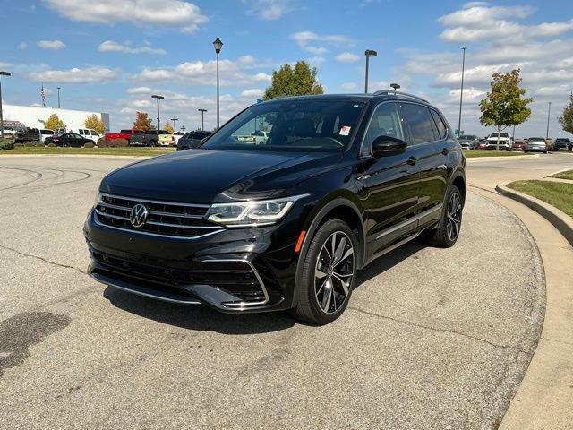 2022 Volkswagen Tiguan SEL Premium R-Line photo 3