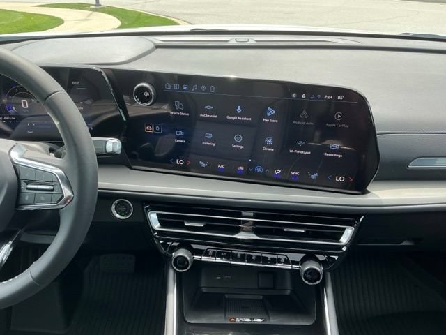 2027 Chevrolet Traverse LT - Photo 25