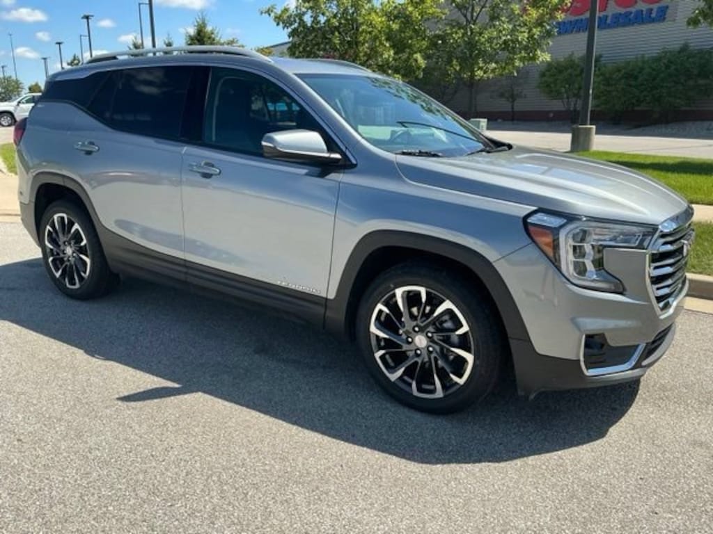 Used 2023 GMC Terrain SLT SUV