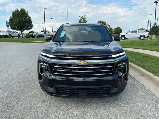 2027 Chevrolet Traverse LT - Photo 10