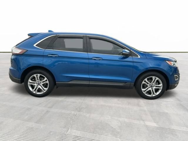 2018 Ford Edge Titanium photo 2