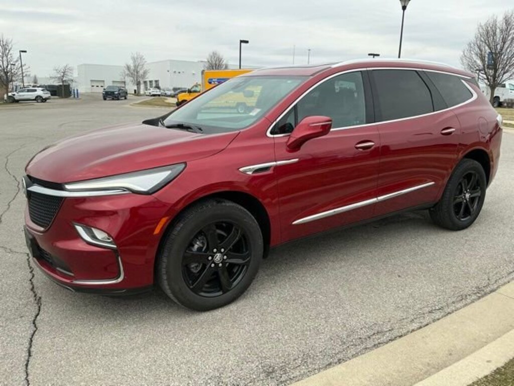 Used 2024 Buick Enclave Essence SUV