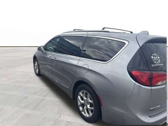 Used 2019 Chrysler Pacifica Limited