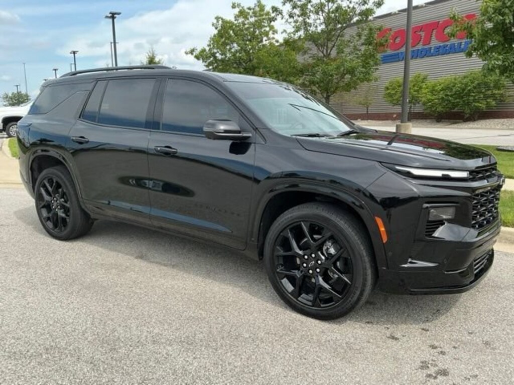 Used 2024 Chevrolet Traverse RS SUV