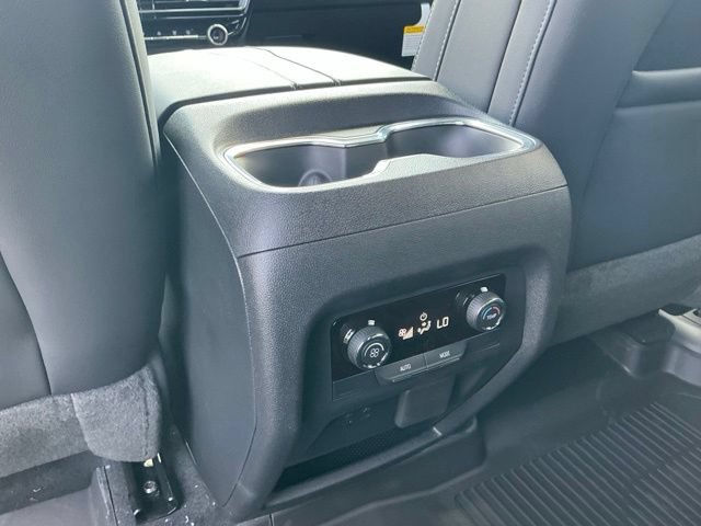 2027 Chevrolet Traverse LT - Photo 35