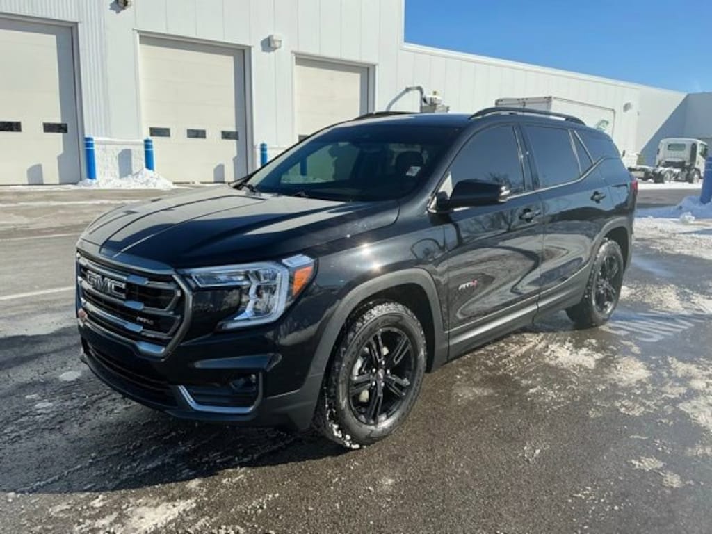 Used 2023 GMC Terrain AT4 SUV