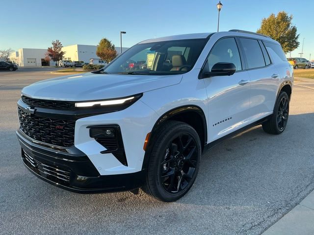 2026 Chevrolet Traverse RS photo 3