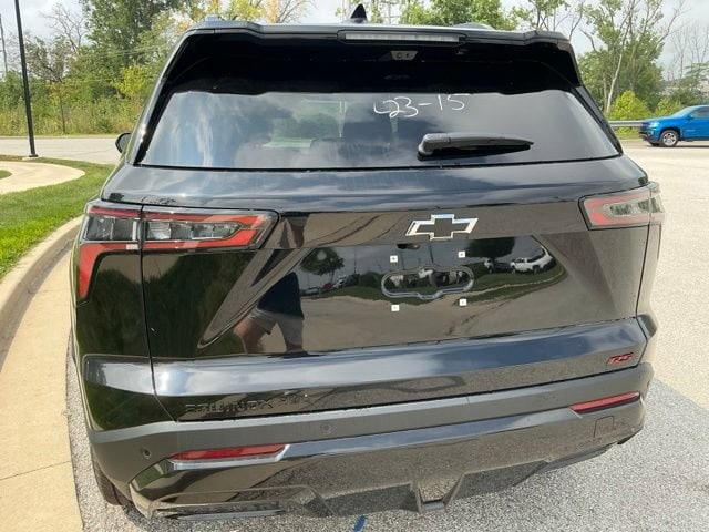2027 Chevrolet Equinox RS - Photo 10