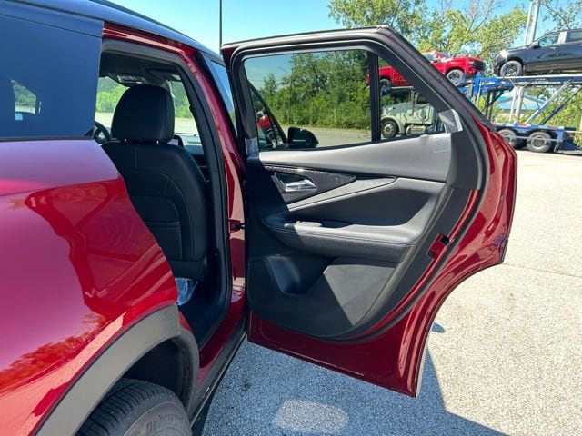 2025 Chevrolet Blazer EV LT - Photo 40