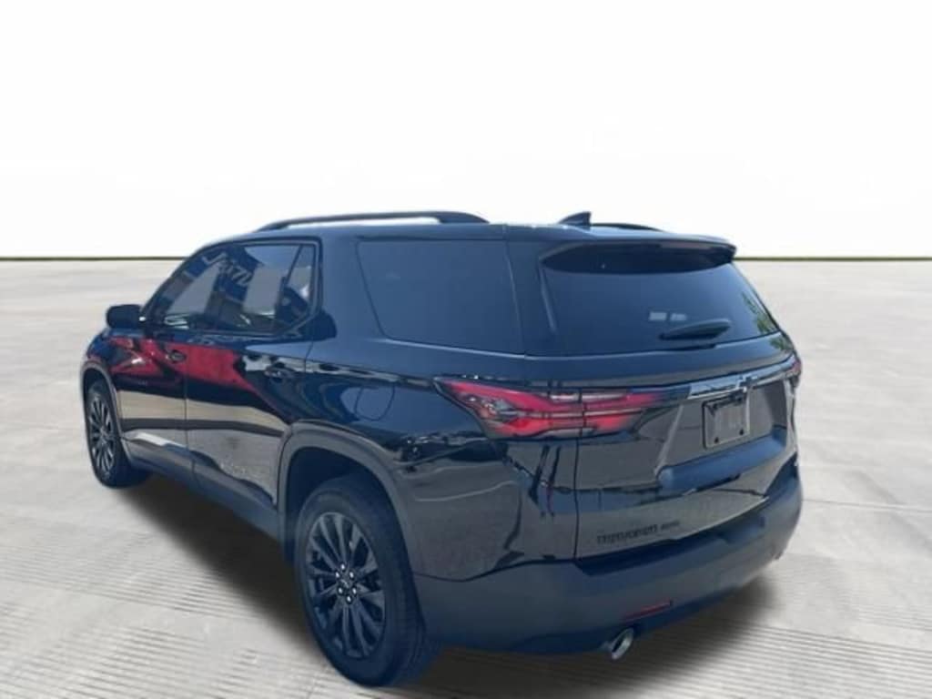 Used 2023 Chevrolet Traverse RS SUV