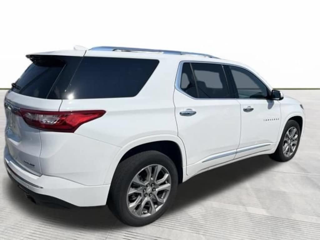 Used 2021 Chevrolet Traverse Premier SUV
