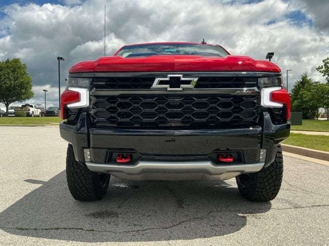 2026 Chevrolet Silverado 1500 ZR2 - Photo 8