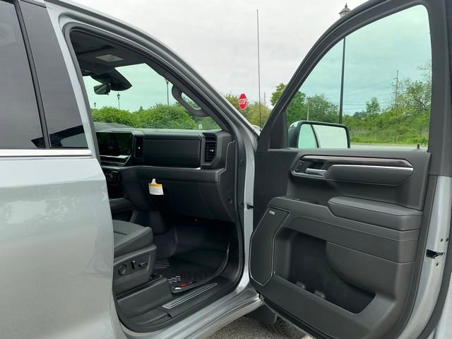 2026 Chevrolet Silverado 1500 LTZ - Photo 17