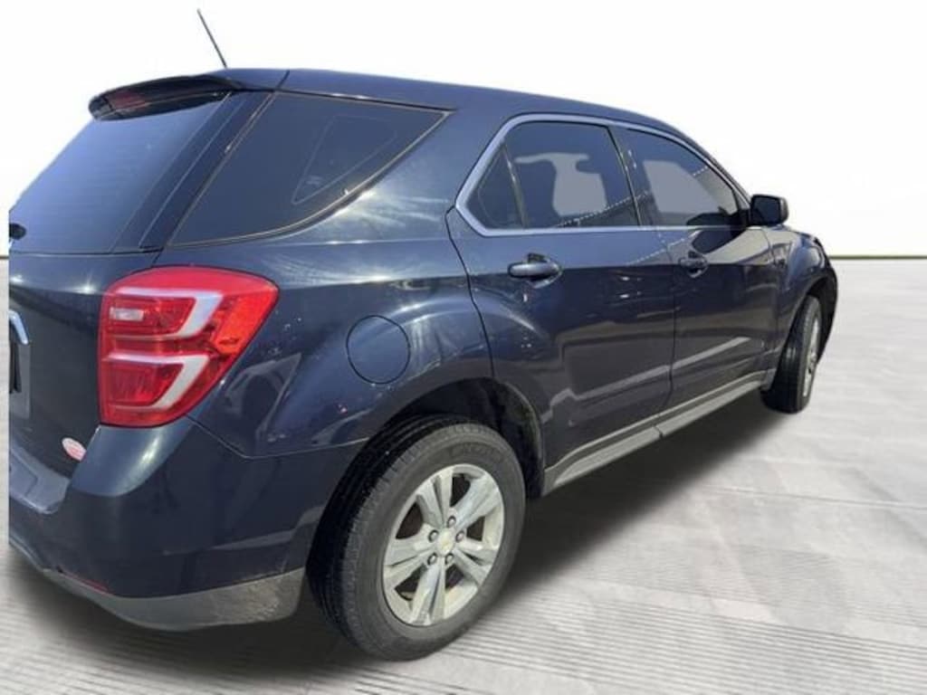 Used 2017 Chevrolet Equinox LS SUV