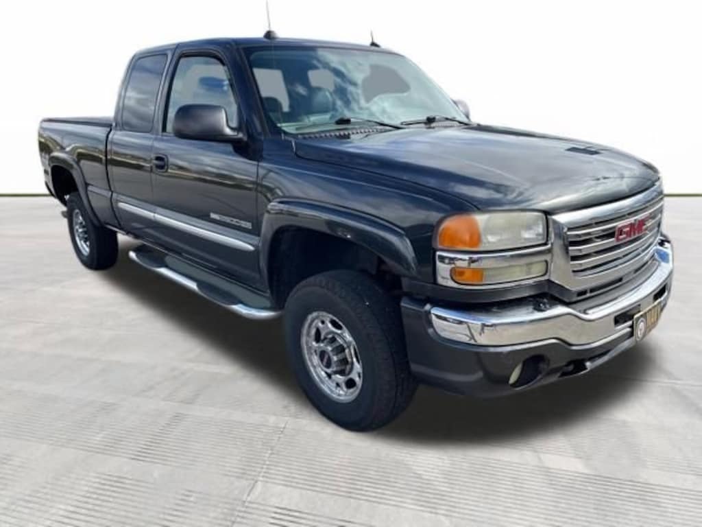 Used 2005 GMC Sierra 2500 HD SLT Truck