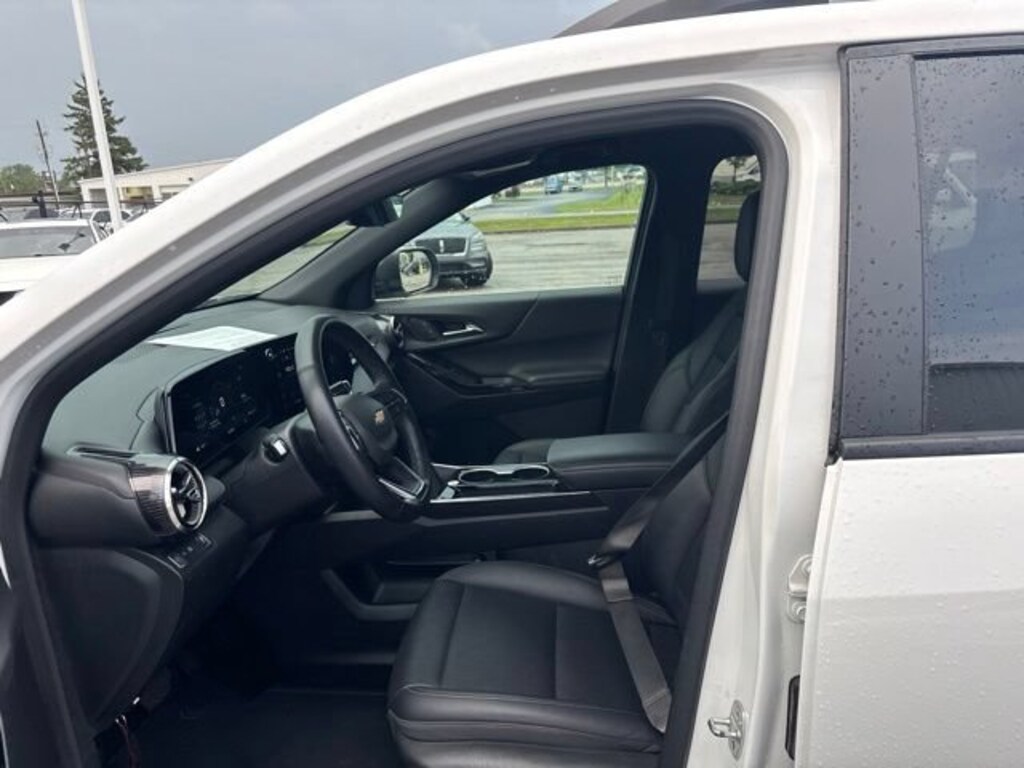 Used 2025 Chevrolet Equinox LT SUV