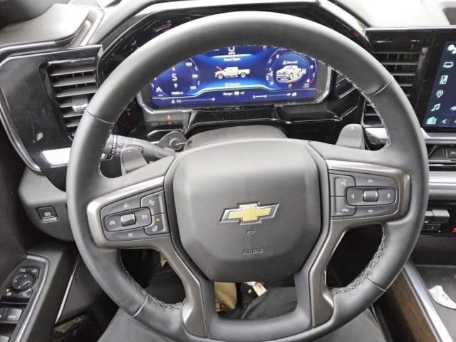 2024 Chevrolet Silverado 1500 High Country photo 2