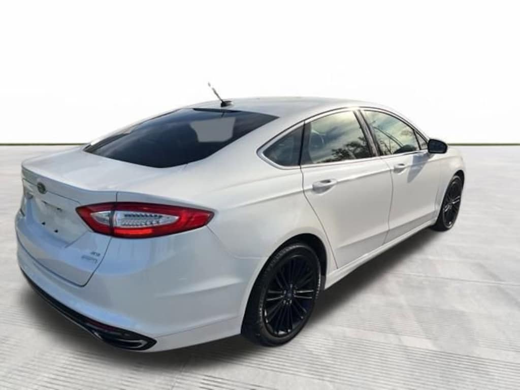 Used 2014 Ford Fusion SE