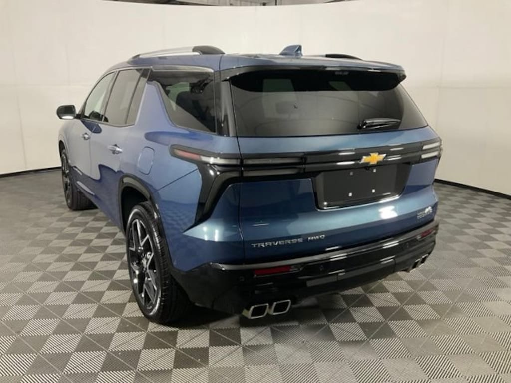 Used 2025 Chevrolet Traverse High Country SUV