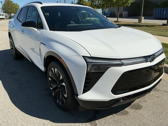 Used 2024 Chevrolet Blazer EV RS with VIN 3GNKDCRJXRS245881 for sale in Fort Wayne, IN