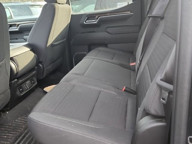 2022 Chevrolet Silverado 1500 LT photo 4