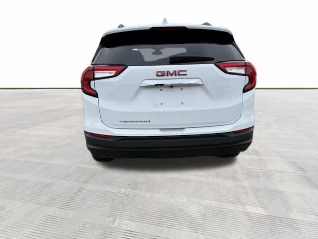 Used 2023 GMC Terrain SLE SUV