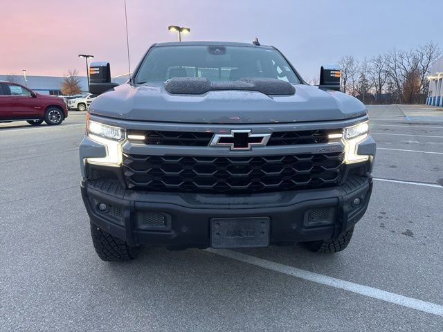 2024 Chevrolet Silverado 1500 ZR2 photo 3