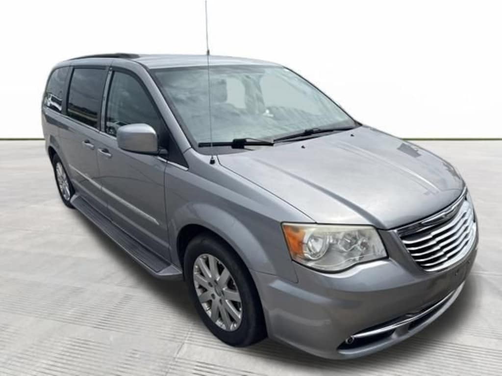 Used 2014 Chrysler Town & Country Touring