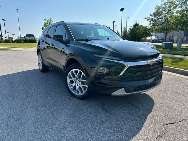 Used 2024 Chevrolet Blazer 3LT with VIN 3GNKBDRSXRS154260 for sale in Fort Wayne, IN